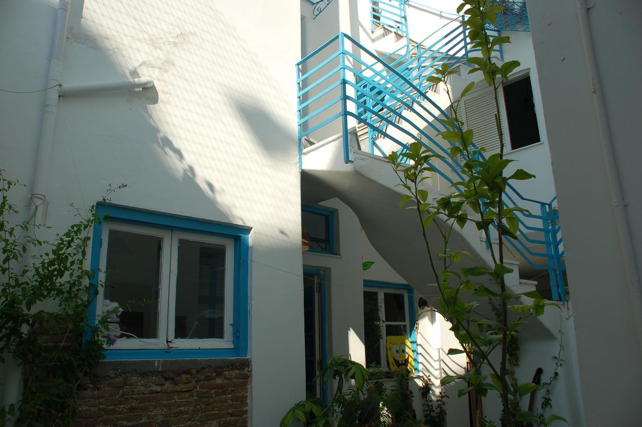 The House Hostel Athens Exterior photo